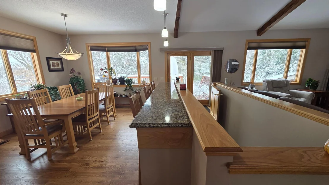Photo of 722 Pine Street N