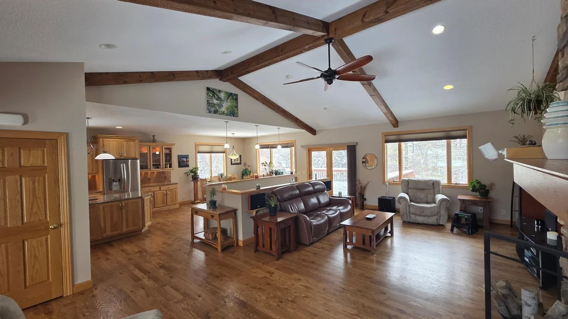 Photo of 722 Pine Street N