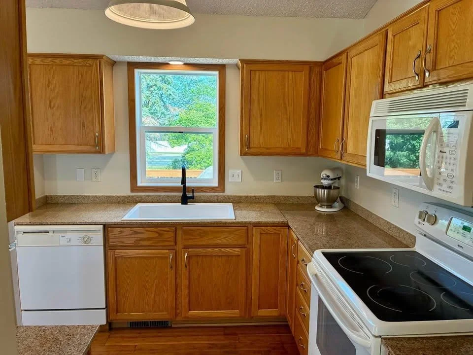 Photo of 1283 Creekside Drive