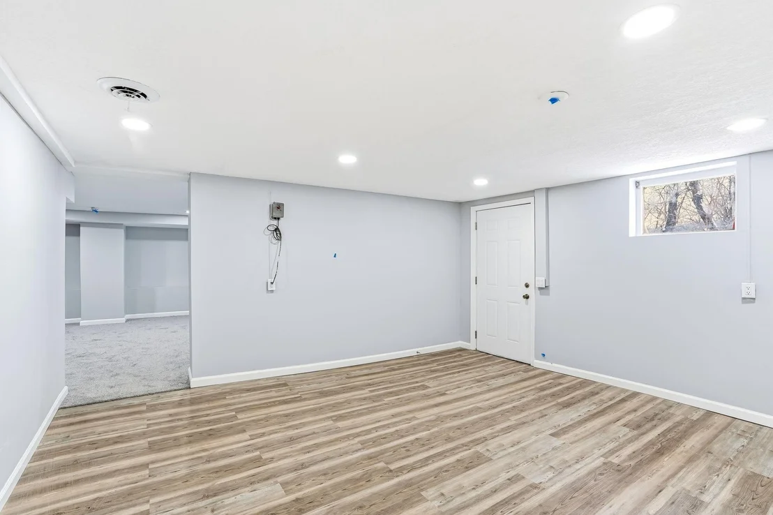 Photo of 9350 Roy Road