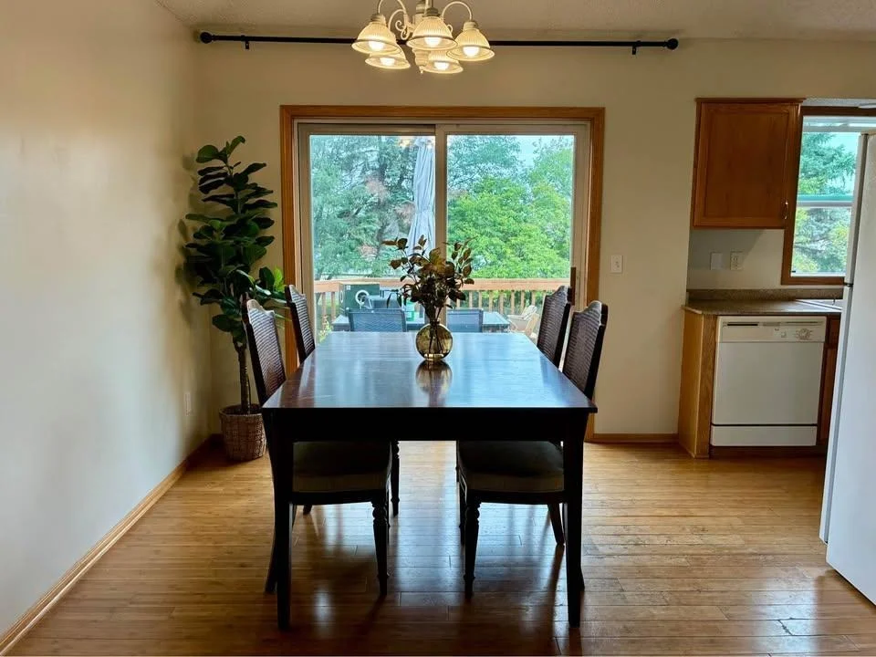 Photo of 1283 Creekside Drive