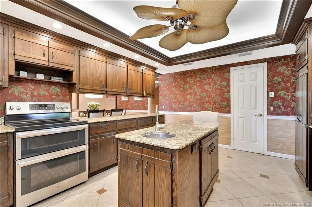 Photo of 3360 SE Golf Trail