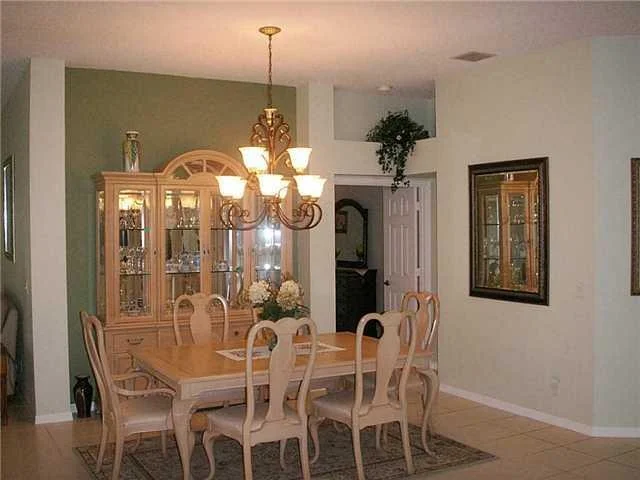 Photo of 7177 SE Magellan Lane