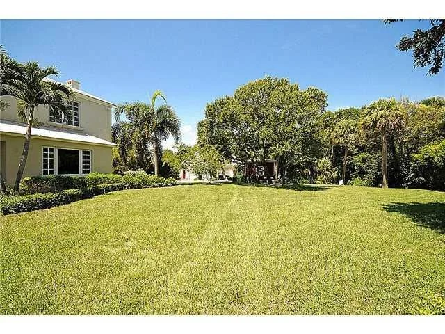 Photo of 8 Castle Hill Way