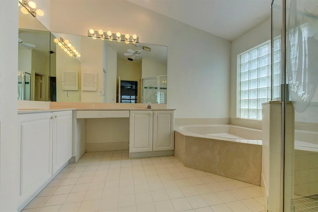 Photo of 7140 SE Twin Oaks Circle