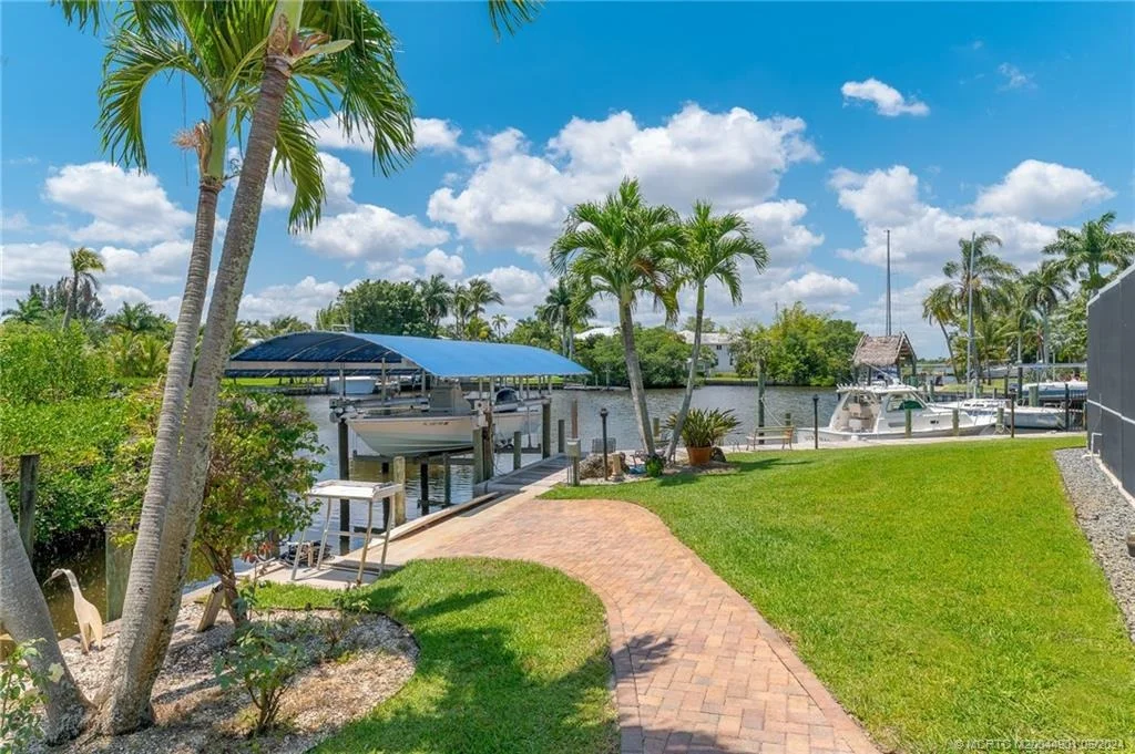 Photo of 1686 NW Harbor Place