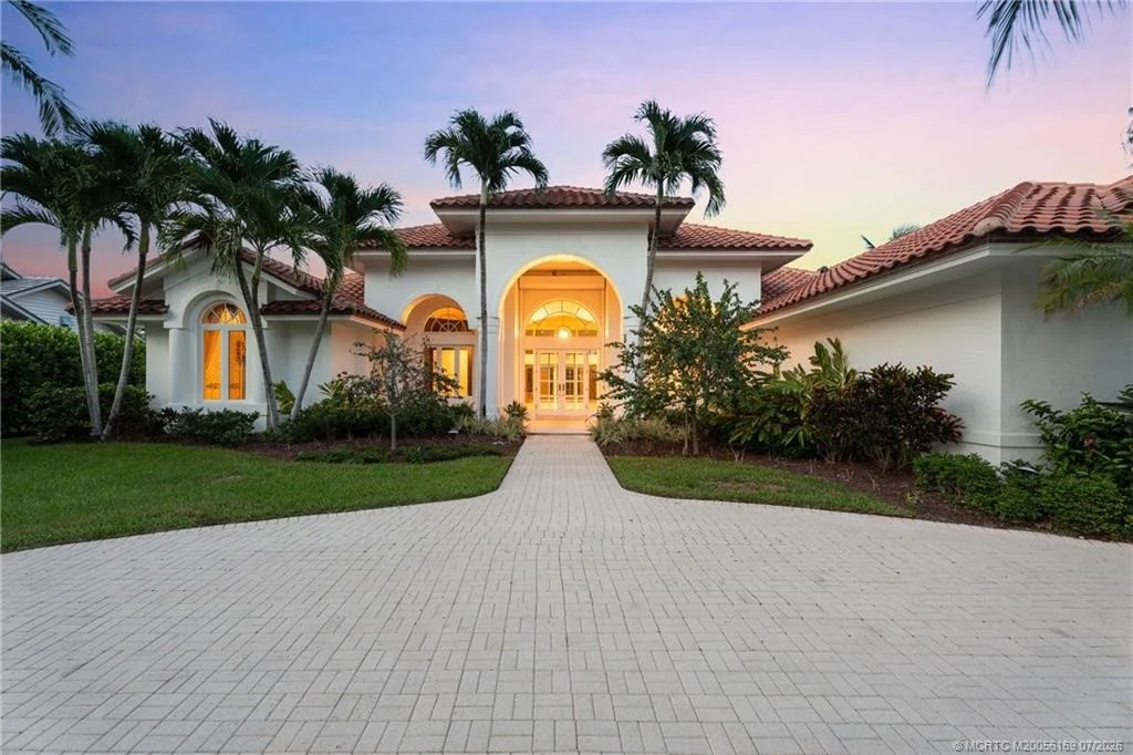 Photo of 6841 SE Harbor Circle