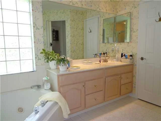 Photo of 7148 SE Twin Oaks Circle