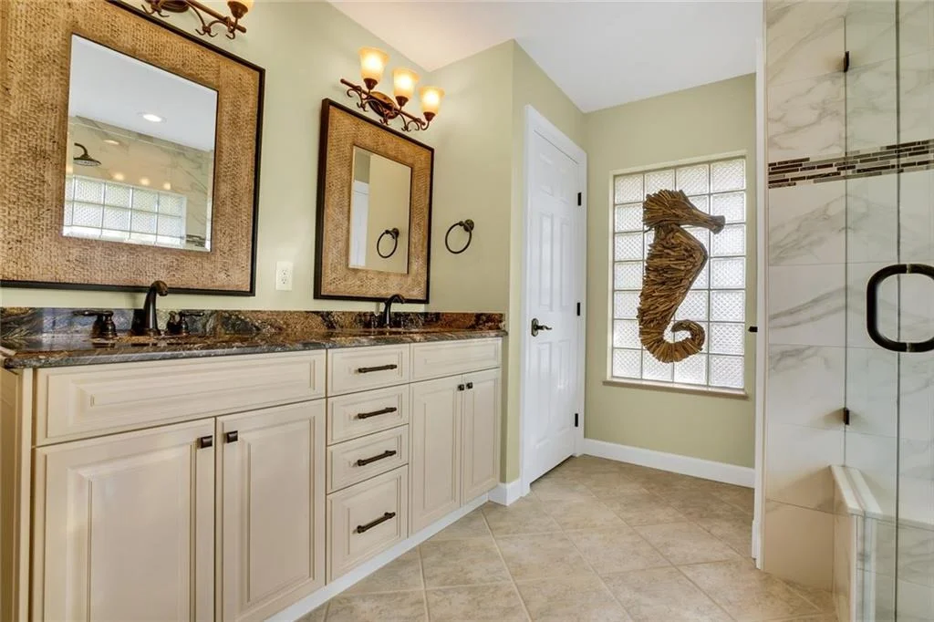 Photo of 4093 SE Fairway E