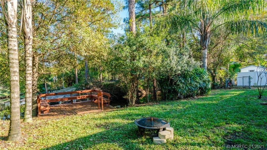 Photo of 7910 SE River Lane