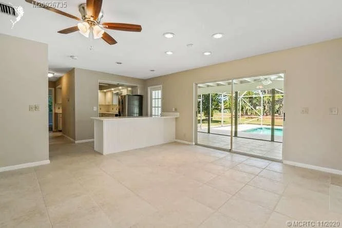 Photo of 3921 SE FAIRWAY W