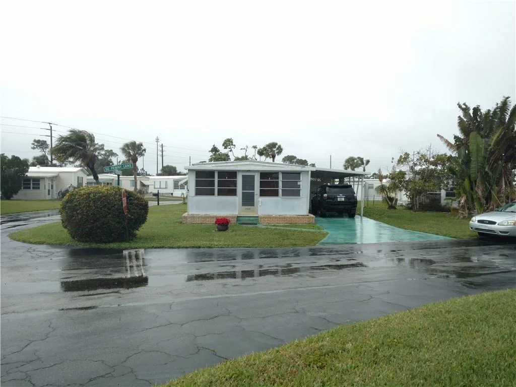 Photo of 2690 SE Penny Lane