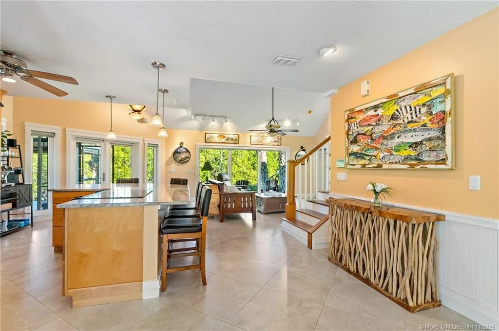 Photo of 655 SW Salerno Road