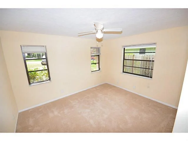 Photo of 3033 SE Quanset Circle