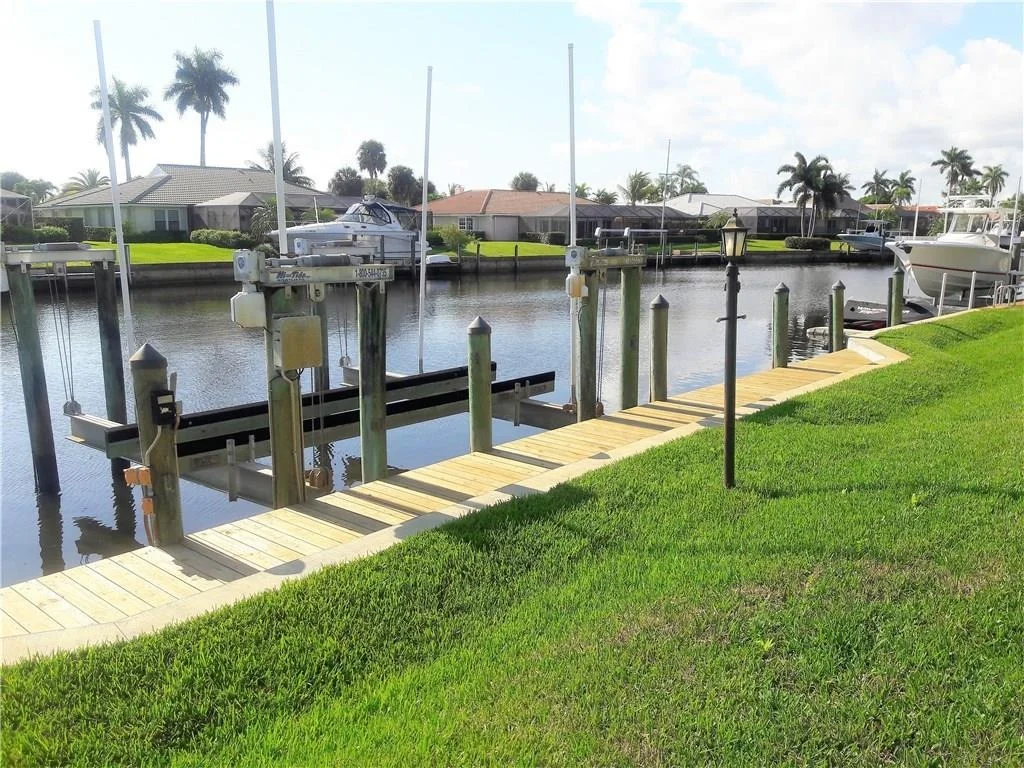 Photo of 3422 SE Fairway W