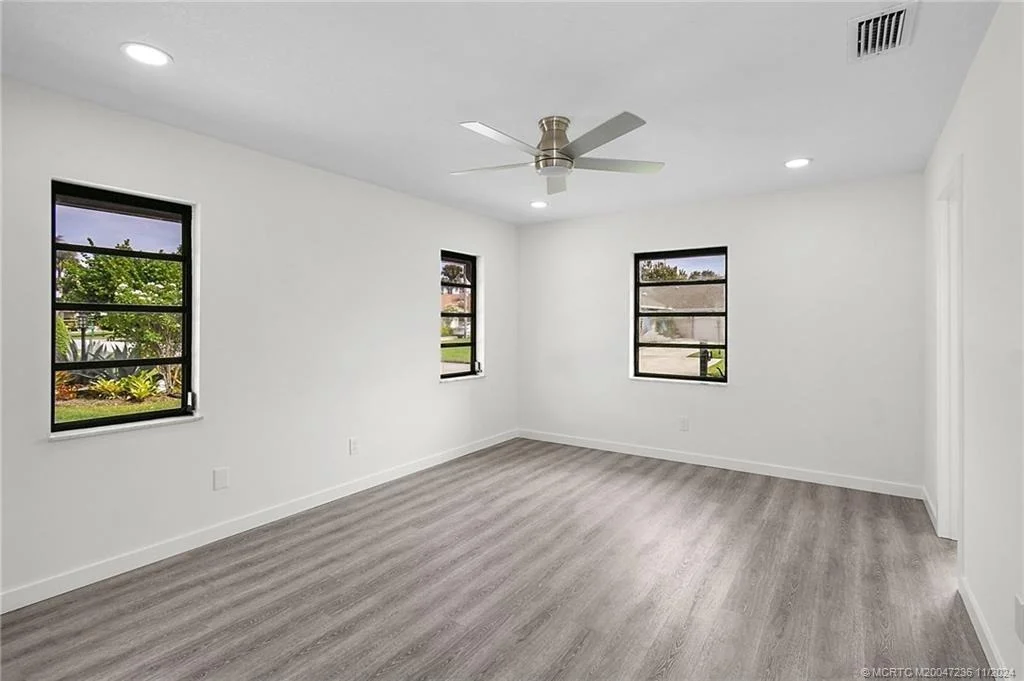 Photo of 5635 SE Miles Grant Road