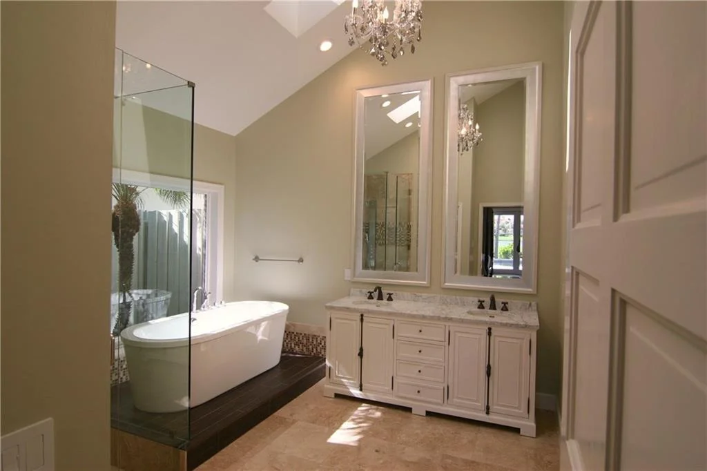 Photo of 6931 SE Harbor Circle