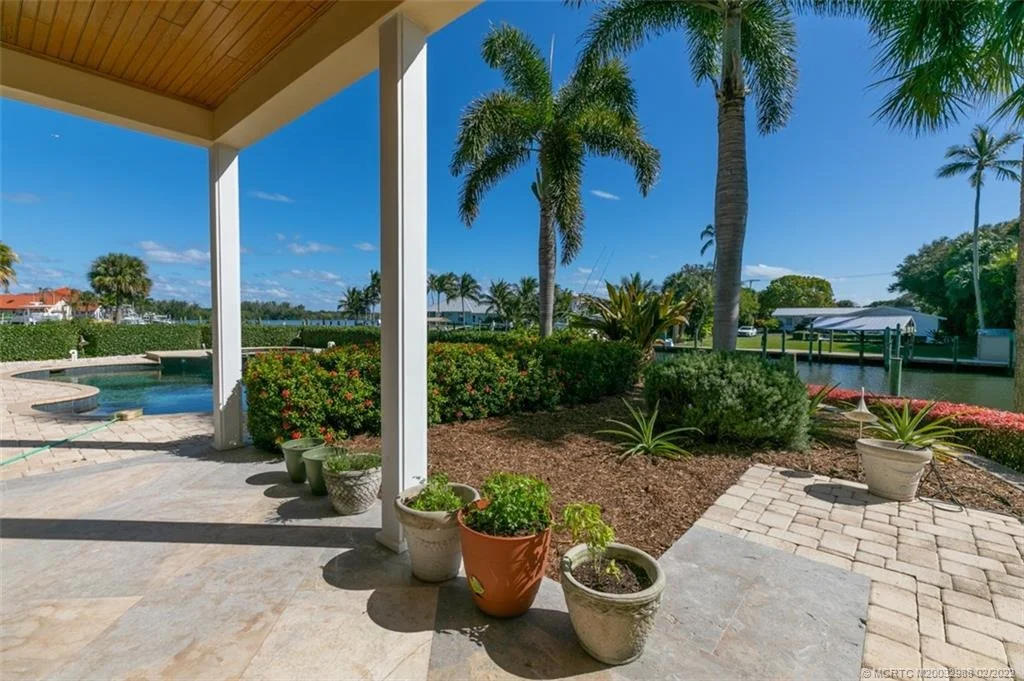 Photo of 5914 SE Horseshoe Point Road