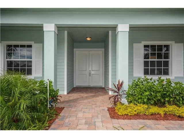 Photo of 4370 SE Bayshore Terrace