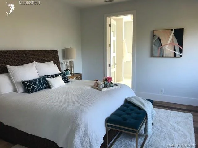 Photo of 5002 Sunset Boulevard
