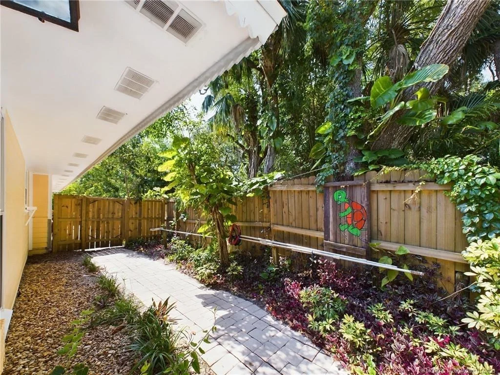 Photo of 9475 Seagrape Drive