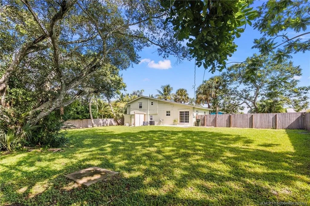 Photo of 240 SE Tressler Drive