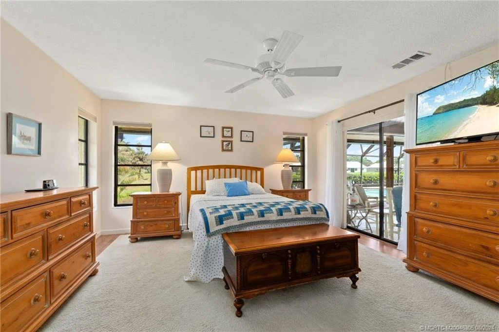 Photo of 919 NE Juniper Place