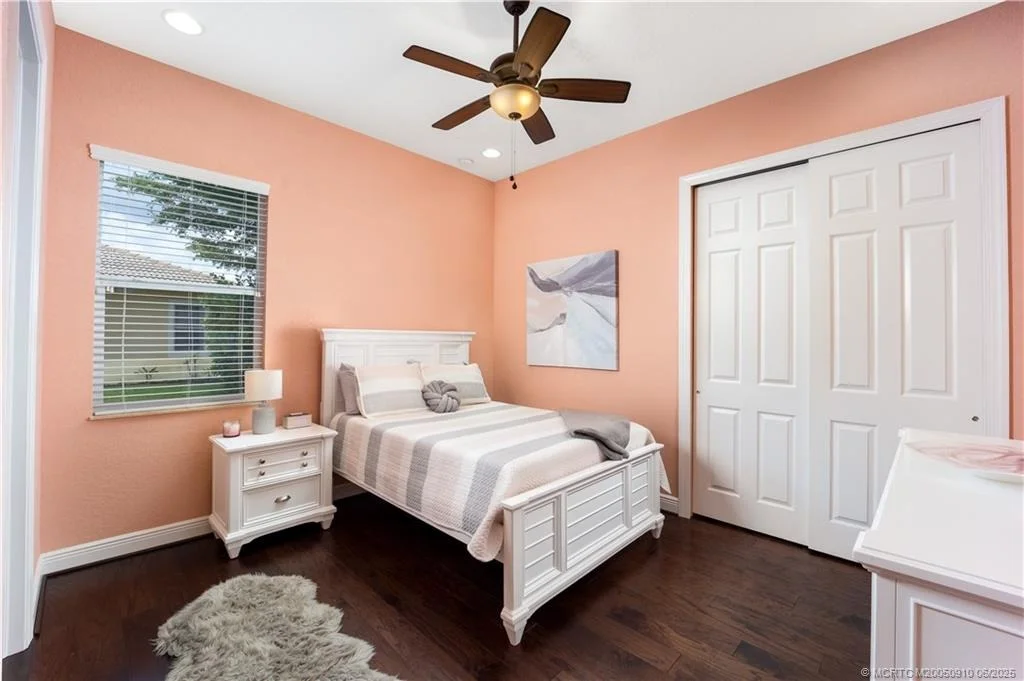 Photo of 155 SE Ethan Terrace
