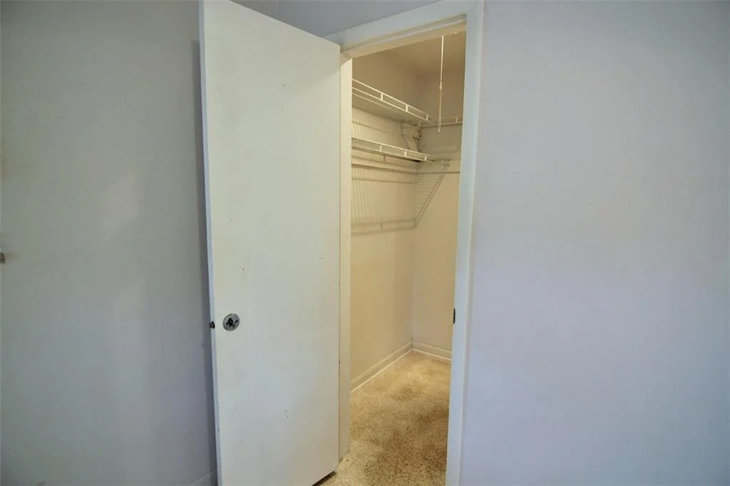 Photo of 105 Windsor Road E