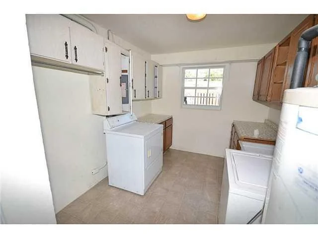 Photo of 804 SE Ocean Avenue
