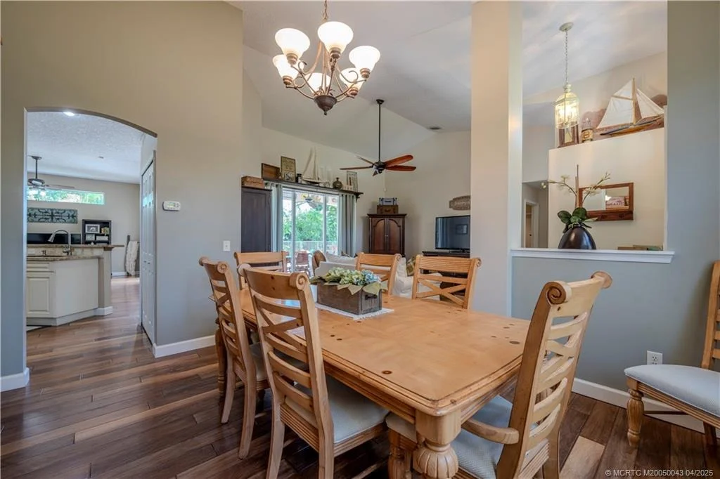 Photo of 1945 SE Emerald Court