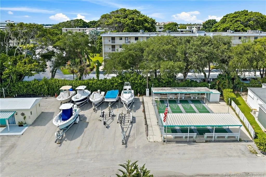 Photo of Unit 33 at 400 N Highway A1a Highway