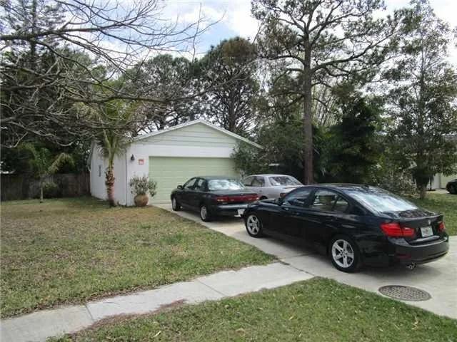 Photo of 155 Village Circle