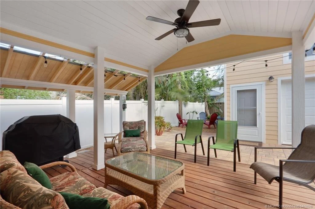 Photo of 550 SW Riverview Street