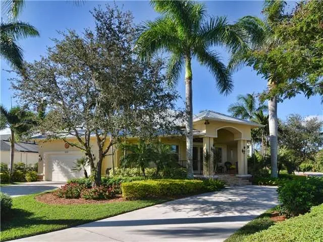 Photo of 5717 SE Major Way