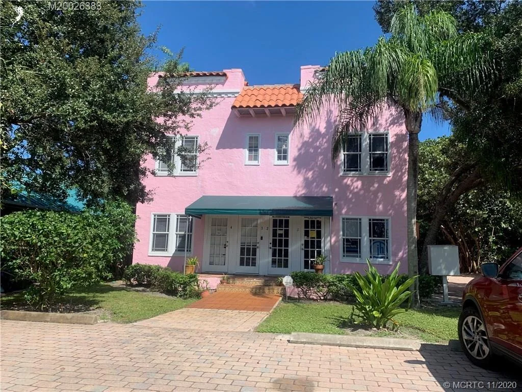 Photo of Unit 35 at 417 SE Coconut Avenue