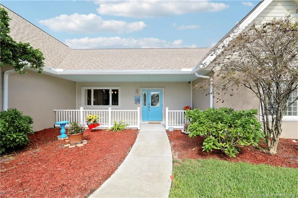 Photo of 5439 SE Horseshoe Point Road