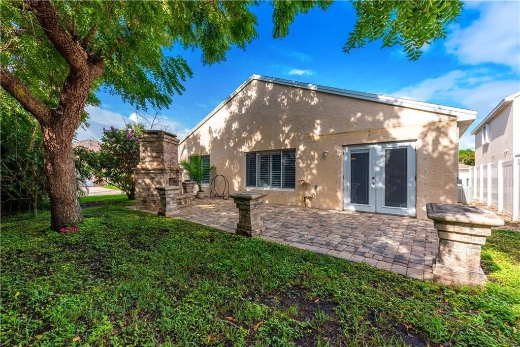 Photo of 2504 SE Springtree Place