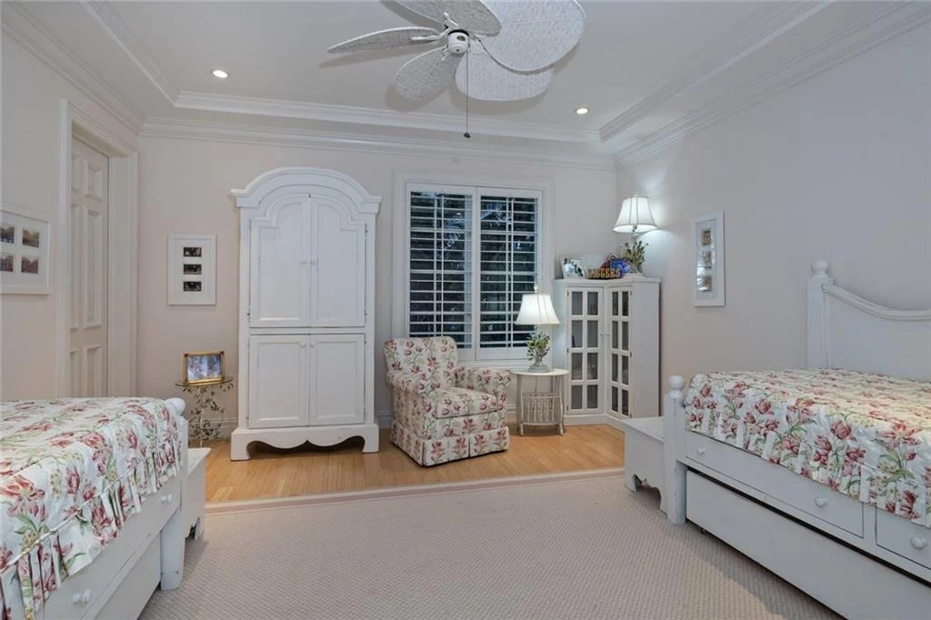 Photo of 6401 SE Inlet Way