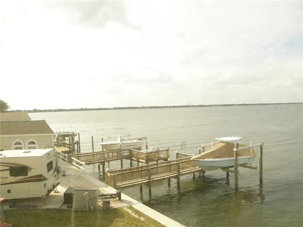 Photo of 14 Nettles Boulevard