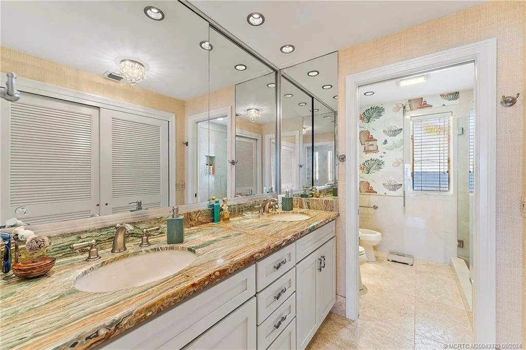 Photo of 777 SE MacArthur Boulevard