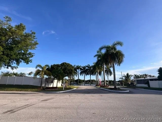 Photo of 40 Plantation Boulevard