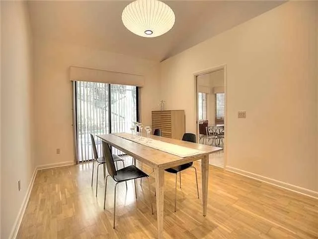 Photo of 8 Knowles Road