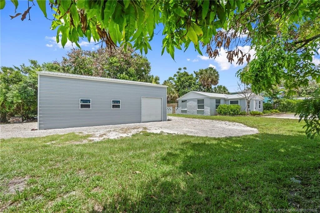 Photo of 3915 SE Salerno Road