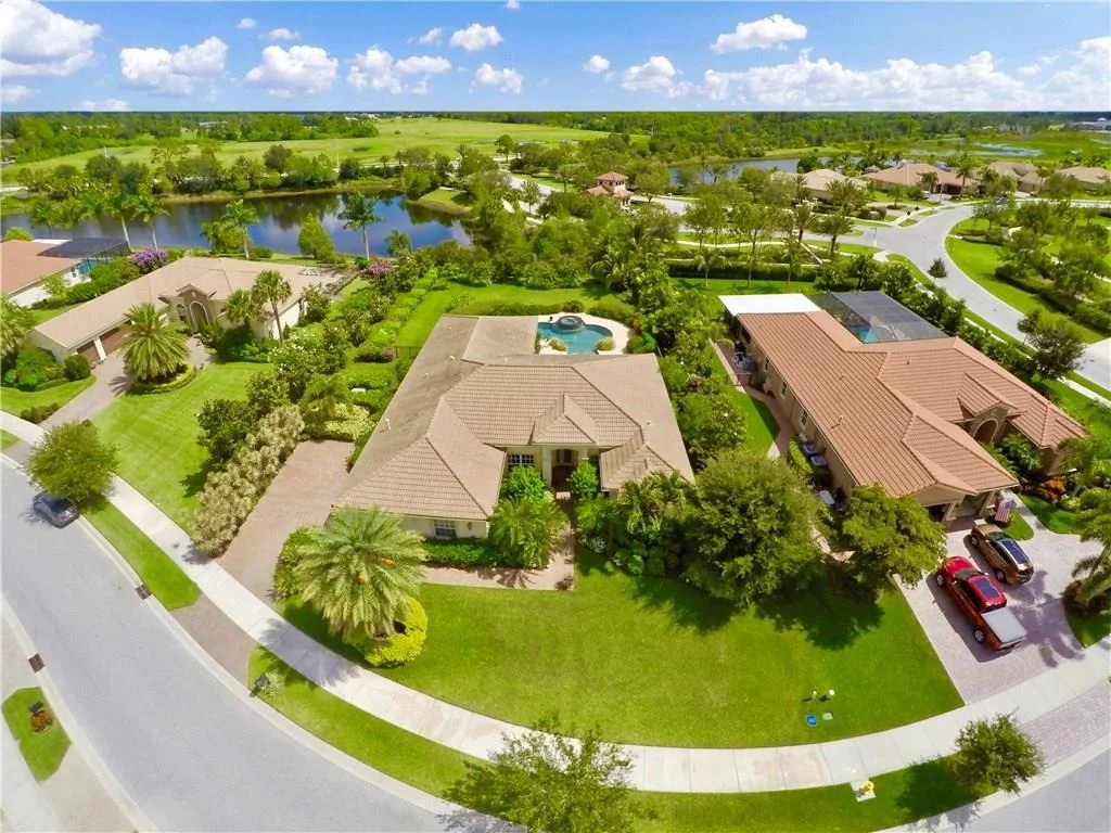 Photo of 353 SE Ethan Terrace