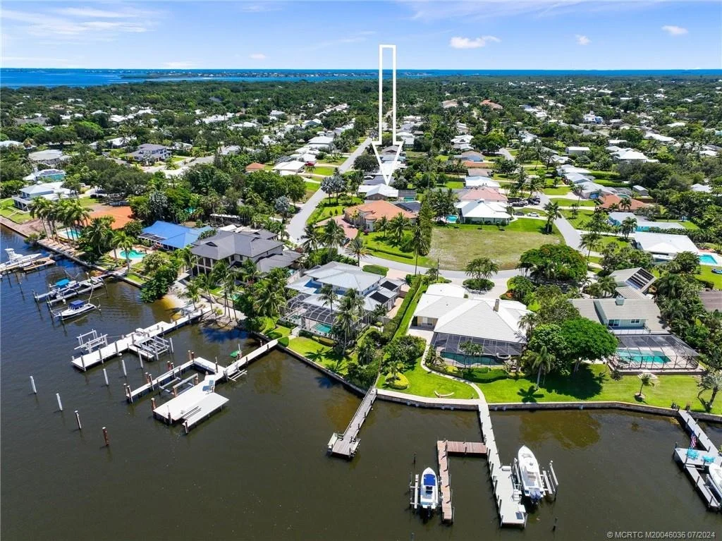 Photo of 4429 SE Bayshore Terrace