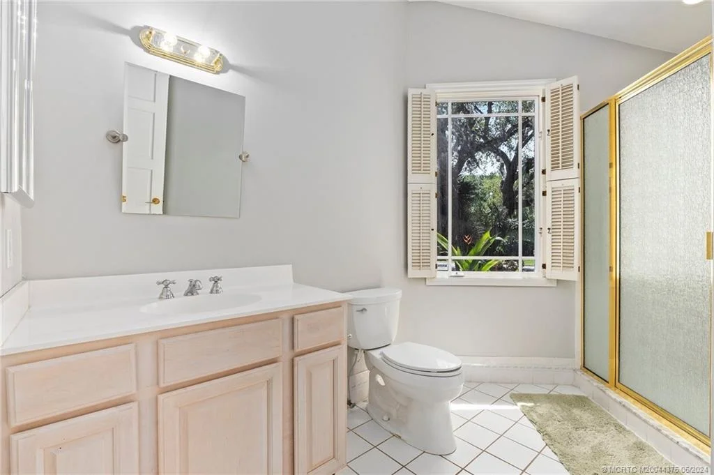 Photo of 12 Oakwood Drive