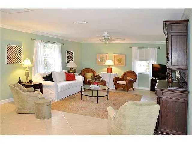 Photo of 12 N River Road