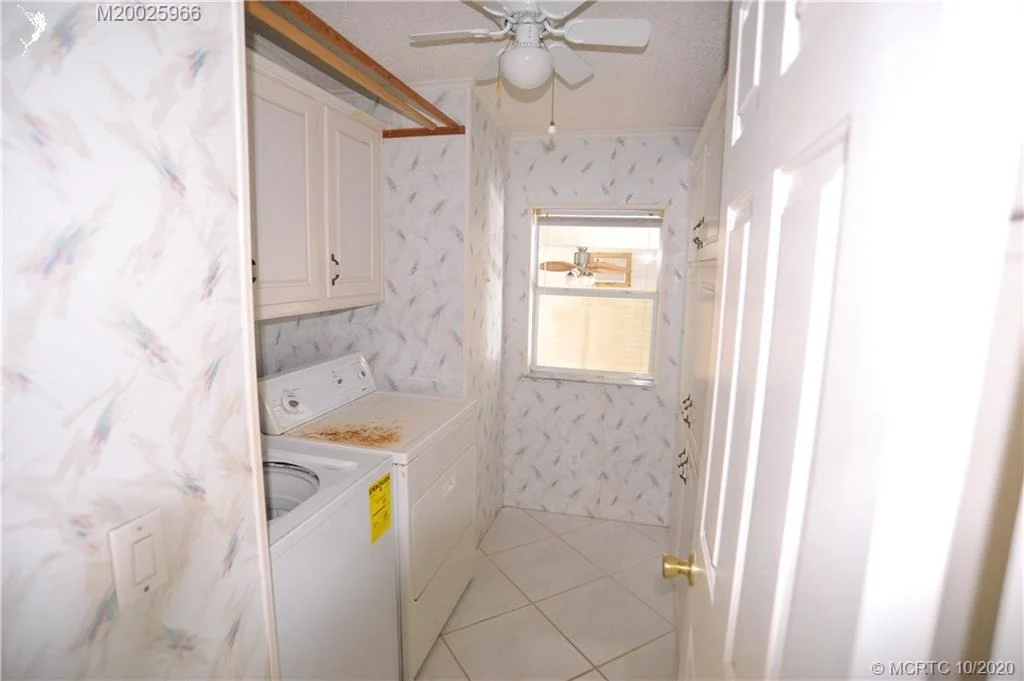 Photo of 131 SE Paradise Pl Place