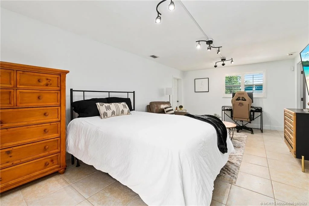 Photo of 240 SE Tressler Drive
